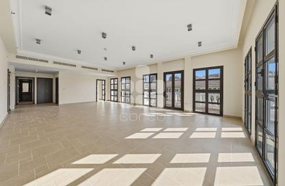 Apartment - 2 Bedrooms - 3 Bathrooms for rent in Gondola - Qanat Quartier - The Pearl Island - Doha Apartment - 2 Bedrooms - 3 Bathrooms for rent in Gondola - Qanat Quartier - The Pearl Island - Doha