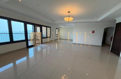 Apartment - 2 Bedrooms - 2 Bathrooms for rent in East Porto Drive - Porto Arabia - The Pearl Island - Doha