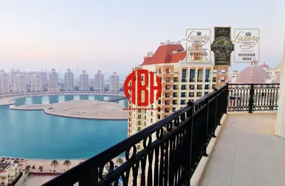 Penthouse - 3 Bedrooms - 4 Bathrooms for rent in Floresta Gardens - Floresta Gardens - The Pearl Island - Doha