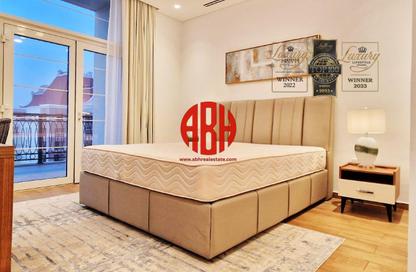 Penthouse - 3 Bedrooms - 4 Bathrooms for rent in Floresta Gardens - Floresta Gardens - The Pearl Island - Doha