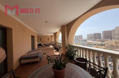 Apartment - 2 Bedrooms - 3 Bathrooms for rent in West Porto Drive - Porto Arabia - The Pearl Island - Doha
