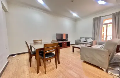 شقة - 2 غرف نوم - 2 حمامات للايجار في شارع الجزيره - فريج بن محمود الشمالي - فريج بن محمود - الدوحة