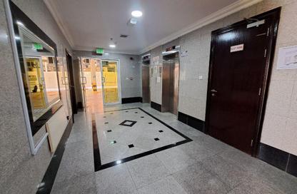 Apartment - 1 Bedroom - 1 Bathroom for rent in Umm Ghwailina Comm - Umm Ghuwalina - Umm Ghuwailina - Doha
