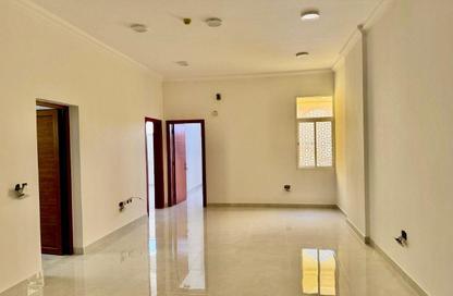Apartment - 2 Bedrooms - 2 Bathrooms for rent in Al Aziziyah - Al Aziziyah - Doha
