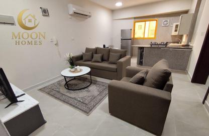 Apartment - 1 - 1 for rent in Umm Ghwailina Comm - Umm Ghuwalina - Umm Ghuwailina - Doha