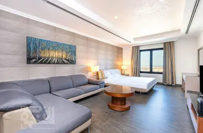 Apartment - Studio - 1 Bathroom for rent in Regency Pearl 2 - Regency Pearl 2 - The Pearl Island - Doha