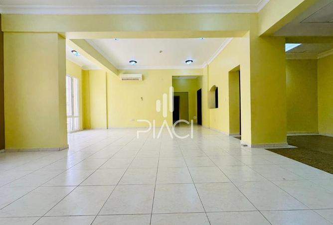 55028751 - Property Main Image