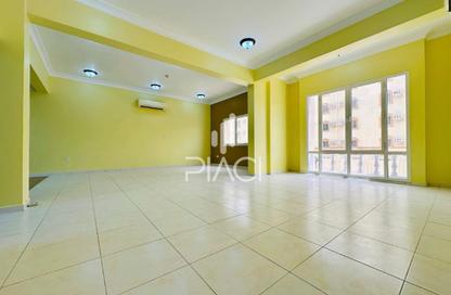 Apartment - 2 Bedrooms - 2 Bathrooms for rent in Al Mansoura - Al Mansoura - Doha