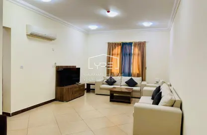 شقة - غرفة نوم - 1 حمام للايجار في ام غوالينا تجارية - ام غويلينا - أم غويلينا - الدوحة