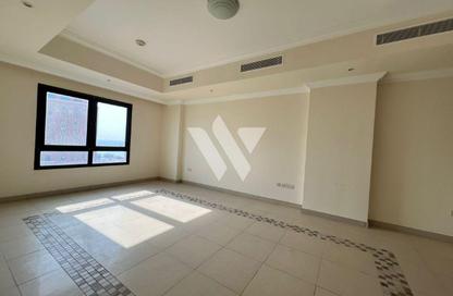 Apartment - 1 Bedroom - 2 Bathrooms for rent in East Porto Drive - Porto Arabia - The Pearl Island - Doha
