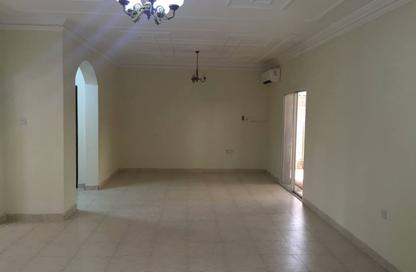 Villa - 3 Bedrooms - 4 Bathrooms for rent in New Salata - Salata - Doha