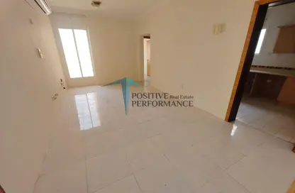 Apartment - 2 Bedrooms - 2 Bathrooms for rent in Al Sadd Road - Al Sadd - Doha