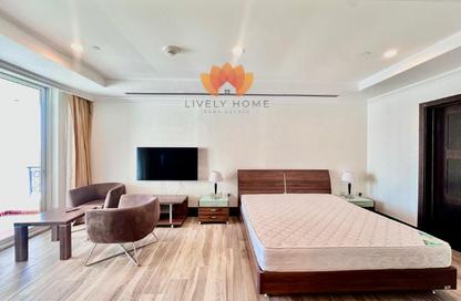 Apartment - Studio - 1 Bathroom for rent in Viva West - Viva Bahriyah - The Pearl Island - Doha