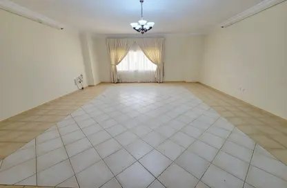 Apartment - 1 Bedroom - 1 Bathroom for rent in Al Khalidiya Street - Najma - Doha