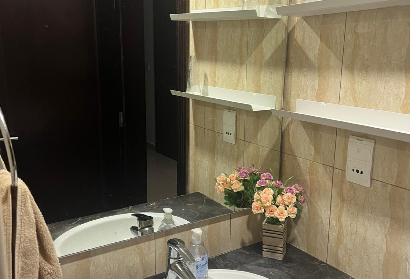 Studio Fully Furnished Including Bills Marina View thumbnail 8