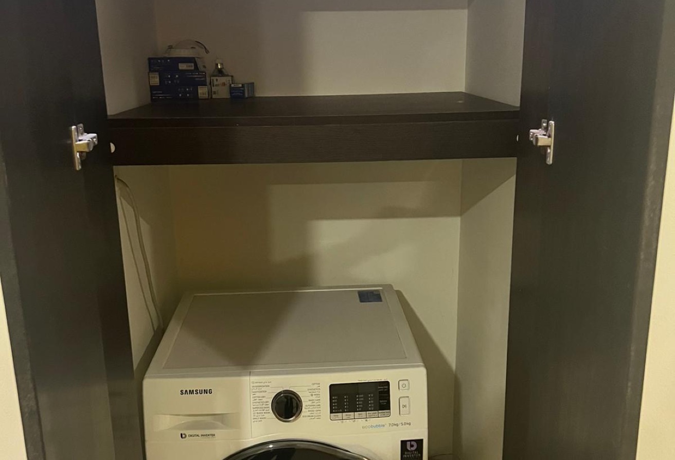 Studio Fully Furnished Including Bills Marina View thumbnail 4