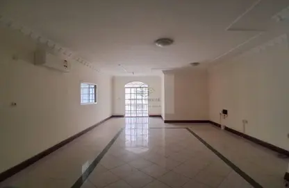 Apartment - 2 Bedrooms - 2 Bathrooms for rent in Al Jazeera Street - Fereej Bin Mahmoud North - Fereej Bin Mahmoud - Doha