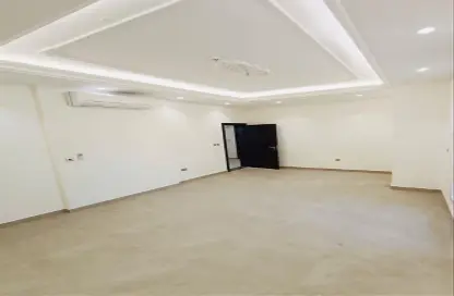 Apartment - 3 Bedrooms - 3 Bathrooms for rent in Al Sadd - Doha