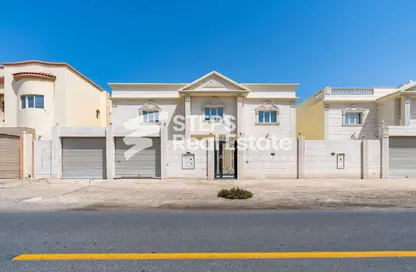 فيلا - 8 غرف نوم - 8 حمامات للبيع في الثمامة - الثمامة - الدوحة