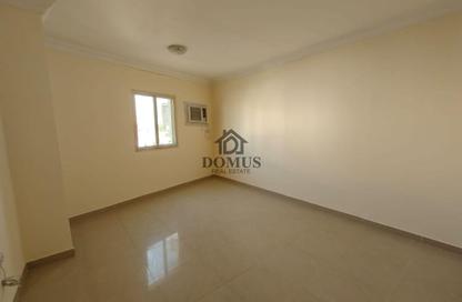 Apartment - 2 Bedrooms - 2 Bathrooms for rent in Al Zubair Bakkar Street - Al Sadd - Doha