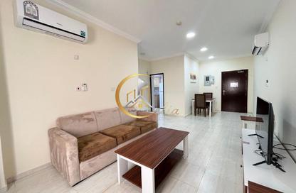 Apartment - 1 Bedroom - 1 Bathroom for rent in Umm Ghwailina Comm - Umm Ghuwalina - Umm Ghuwailina - Doha