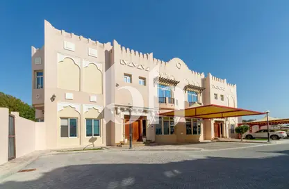 فيلا - 4 غرف نوم - 6 حمامات للايجار في فلل واست باي لاغون - وست باي لاجون - بحيرة وست لاجون - الدوحة