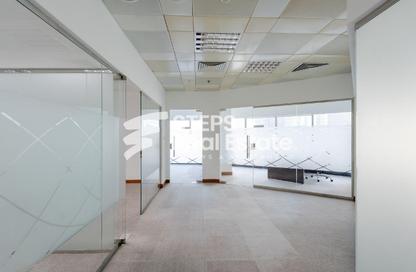 Office Space - Studio - 1 Bathroom for rent in West Bay Tower - West Bay - West Bay - Doha