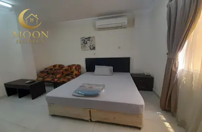 Apartment - Studio - 1 Bathroom for rent in Umm Ghuwalina - Umm Ghuwailina - Doha