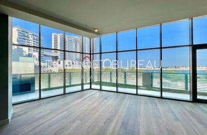 Duplex - 4 Bedrooms - 5 Bathrooms for sale in Seef Lusail - Lusail City - Lusail