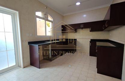 Villa - 4 Bedrooms - 4 Bathrooms for rent in Souk Al gharaffa - Al Gharrafa - Doha