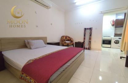 Apartment - Studio - 1 Bathroom for rent in Umm Ghwailina Comm - Umm Ghuwalina - Umm Ghuwailina - Doha