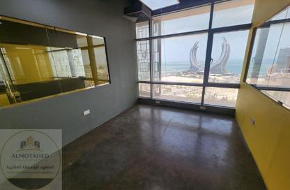 Office Space - Studio - 6 Bathrooms for rent in Marina Tower 02 - Marina District - Lusail Office Space - Studio - 6 Bathrooms for rent in Marina Tower 02 - Marina District - Lusail