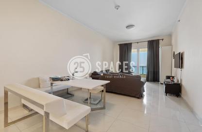 Apartment - 2 Bedrooms - 3 Bathrooms for sale in Viva East - Viva Bahriyah - The Pearl Island - Doha
