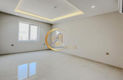 Apartment - 2 Bedrooms - 2 Bathrooms for rent in Al Khazin Street - Madinat Khalifa South - Madinat Khalifa - Doha