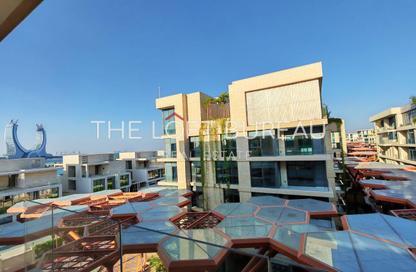 Duplex - 4 Bedrooms - 5 Bathrooms for sale in Crystal Residence - Gewan Island - The Pearl Island - Doha
