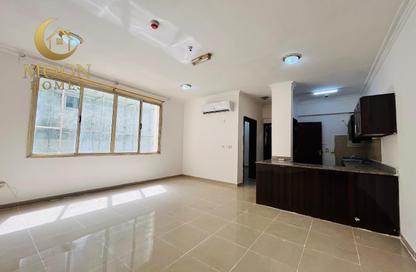 Apartment - 1 Bedroom - 1 Bathroom for rent in Umm Ghwailina Comm - Umm Ghuwalina - Umm Ghuwailina - Doha