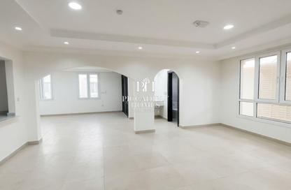 Villa - 5 Bedrooms - 6 Bathrooms for rent in Wadi Al Markh - Muraikh - AlMuraikh - Doha