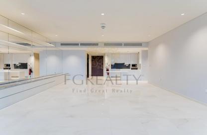 Apartment - 2 Bedrooms - 3 Bathrooms for sale in Seef Lusail Tower 1 - Seef Lusail - Lusail City - Lusail