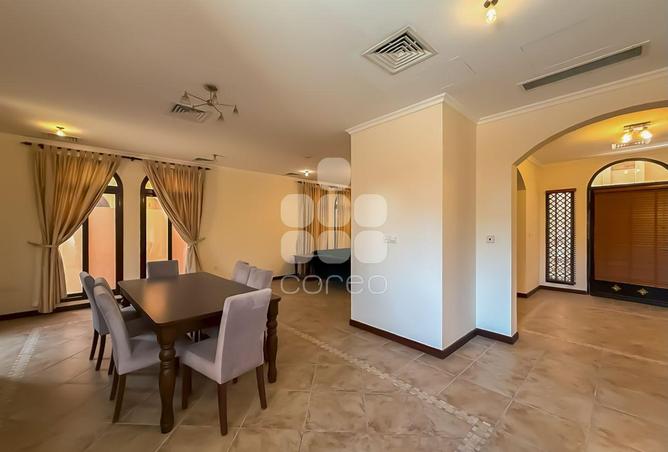 1001572 - Property Image 3