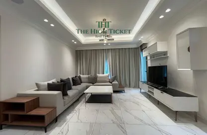 Apartment - 2 Bedrooms - 2 Bathrooms for rent in Giardino Gardens - Giardino Villas - The Pearl Island - Doha Apartment - 2 Bedrooms - 2 Bathrooms for rent in Giardino Gardens - Giardino Villas - The Pearl Island - Doha