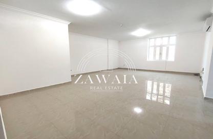 Apartment - 2 Bedrooms - 2 Bathrooms for rent in Al Sadd Road - Al Sadd - Doha