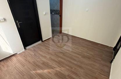 Apartment - Studio - 1 Bathroom for rent in Ain Khaled - Doha