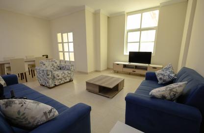 Apartment - 2 Bedrooms - 3 Bathrooms for rent in Salaja Street - Doha Al Jadeed - Doha