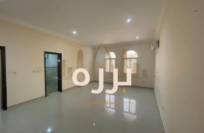 Villa - 5 Bedrooms - 5 Bathrooms for rent in Al Duhail South - Al Duhail - Doha Villa - 5 Bedrooms - 5 Bathrooms for rent in Al Duhail South - Al Duhail - Doha