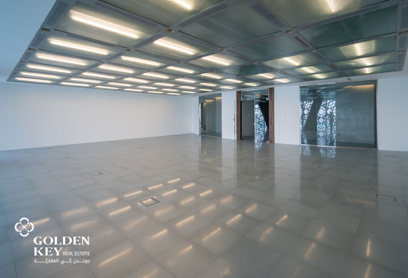 Executive Office Space for Lease in  West Bay