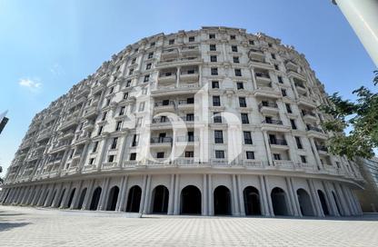Apartment - 1 Bedroom - 2 Bathrooms for sale in Lusail Residence - Marina District - Lusail