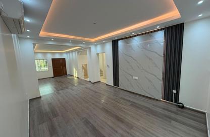 فيلا - 3 غرف نوم - 3 حمامات للايجار في الثمامة - الثمامة - الدوحة