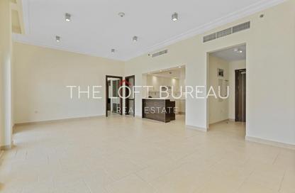Apartment - 1 Bedroom - 2 Bathrooms for rent in Chateau - Qanat Quartier - The Pearl Island - Doha