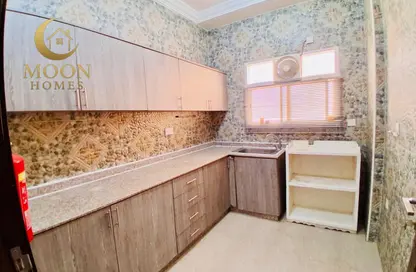 Apartment - 1 Bedroom - 1 Bathroom for rent in Umm Ghwailina Comm - Umm Ghuwalina - Umm Ghuwailina - Doha