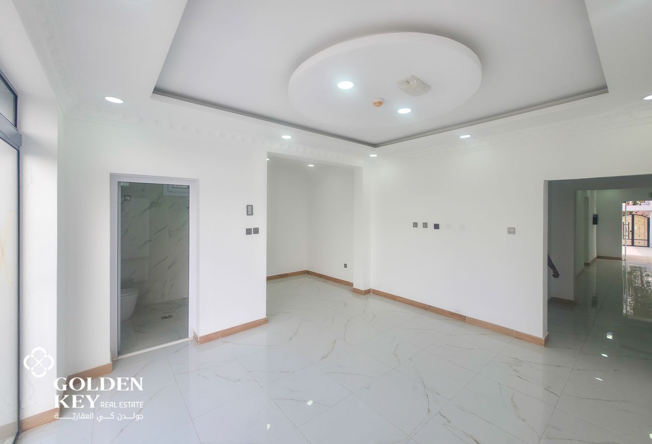 High-Potential Commercial Villa in Al Markhiya